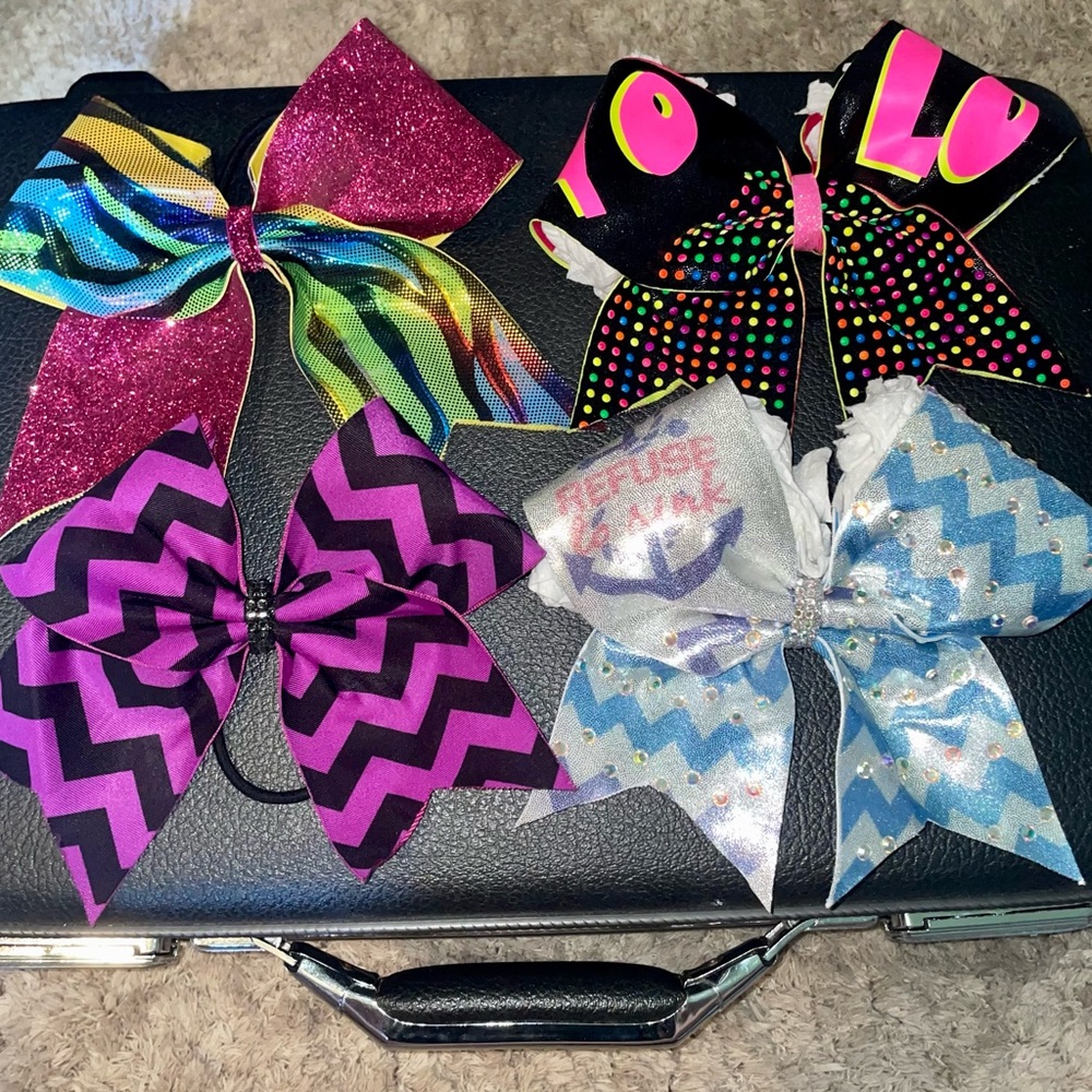 Cheerleading bows!
